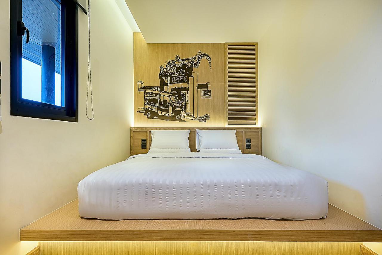 Phra Nakhon Poshtel Hostel Bangkok Exterior photo